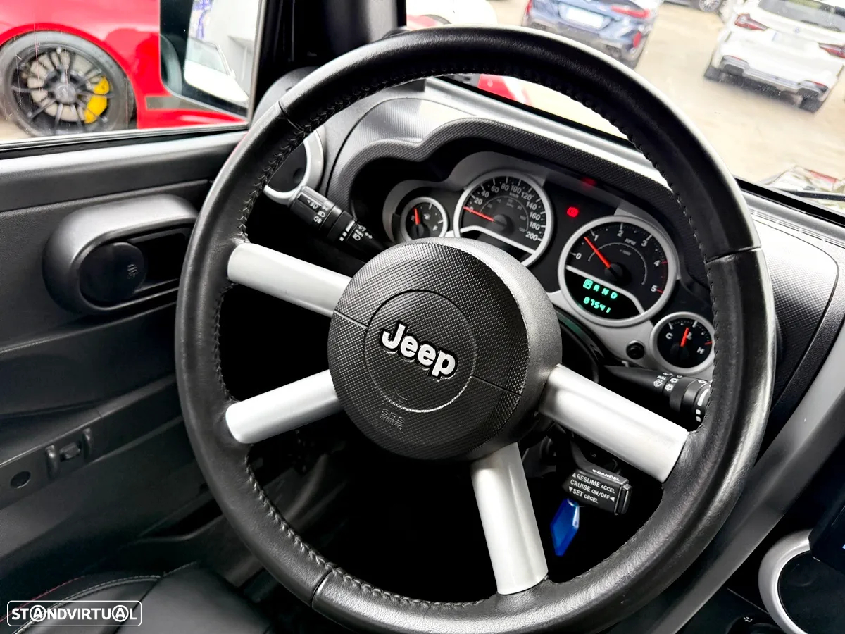 Jeep Wrangler 2.8 CRD ATX Sport - 12