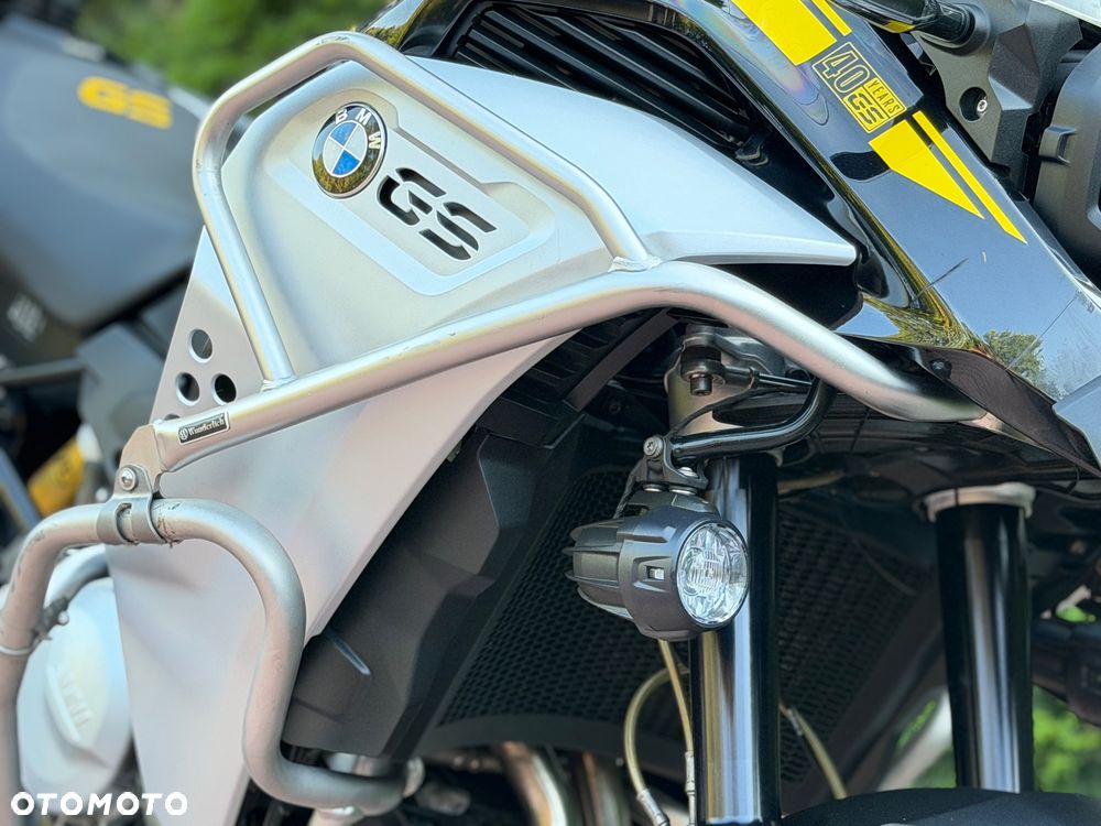 BMW F - 23