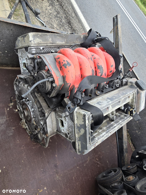 M60b40 silnik bmw v8