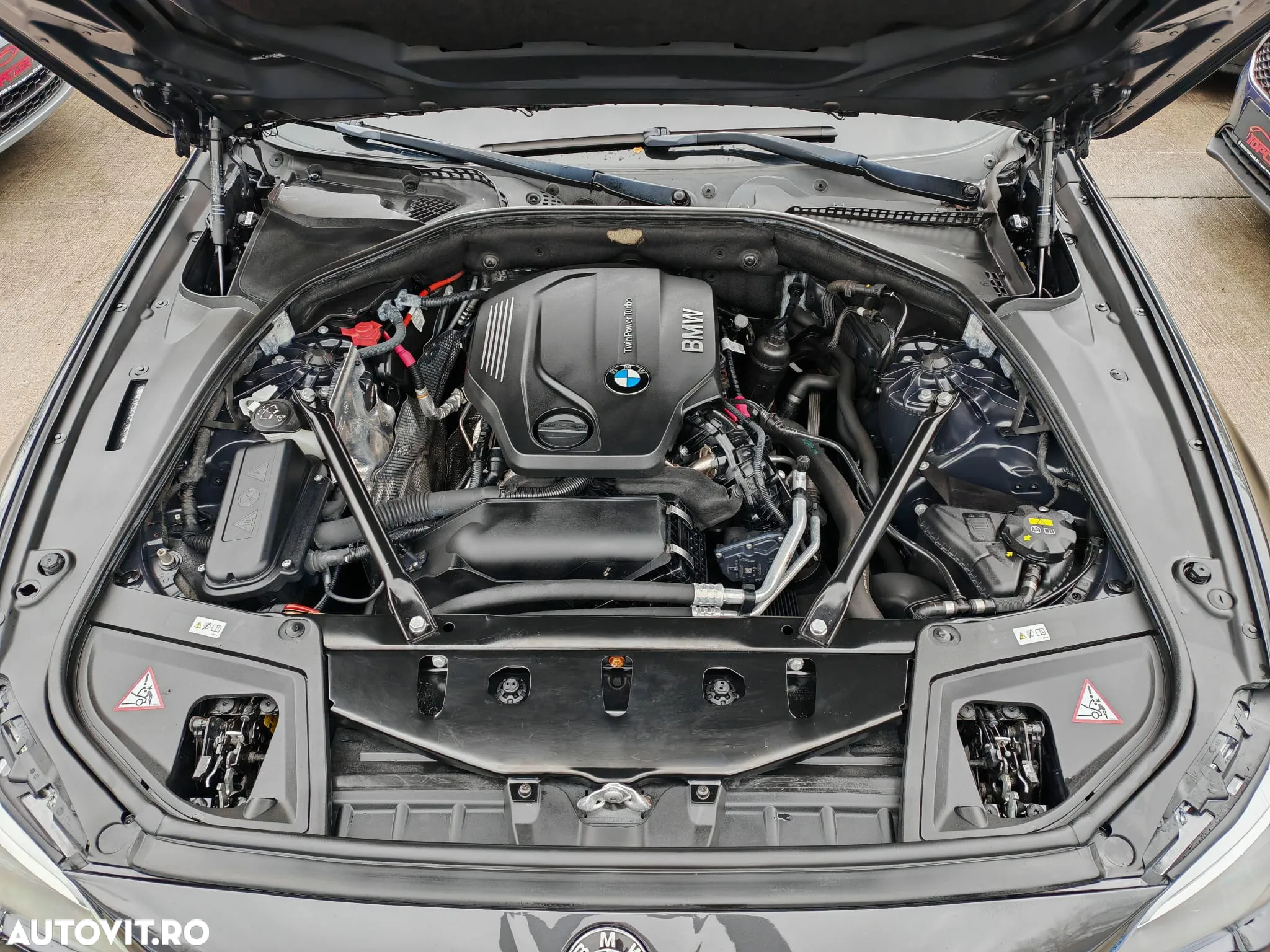BMW Seria 5 518d Aut. - 8