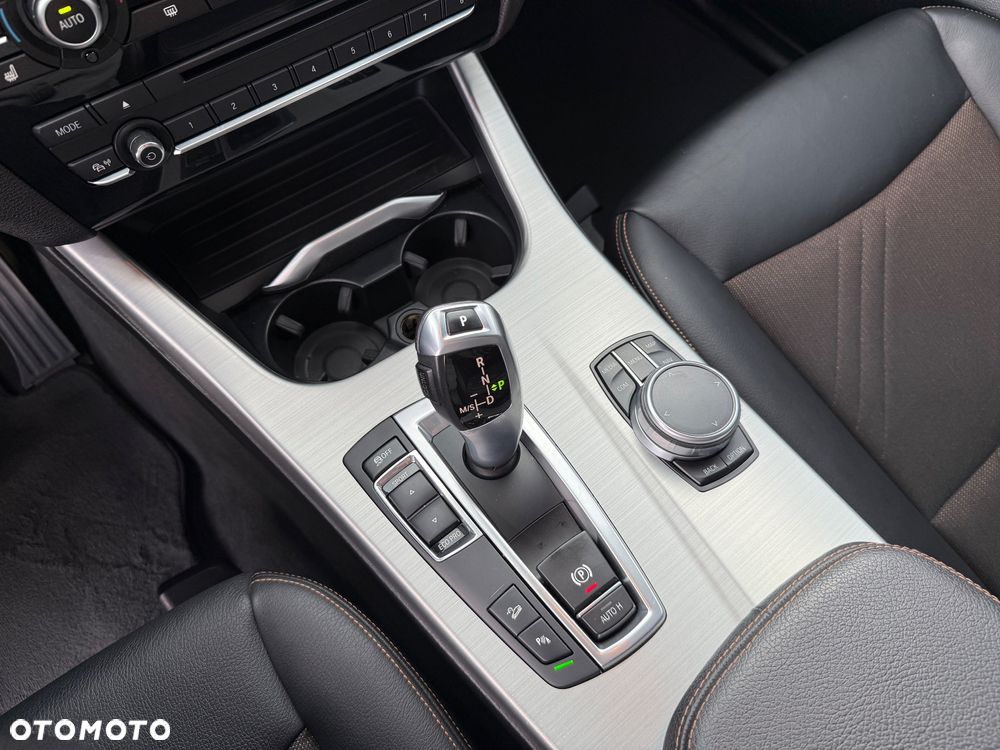 BMW X4 xDrive20d xLine - 29