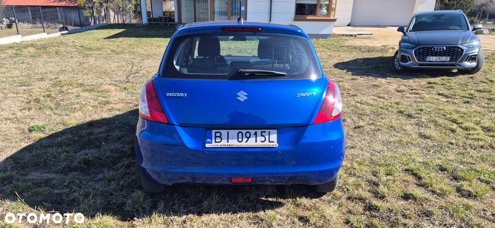 Suzuki Swift - 3