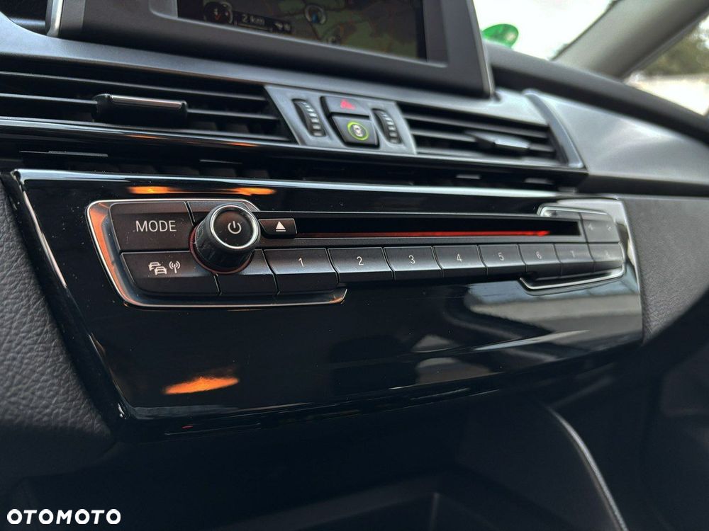 BMW Seria 2 218i Advantage - 30