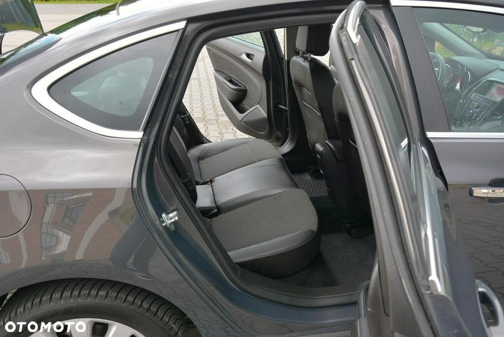 Opel Astra 2013