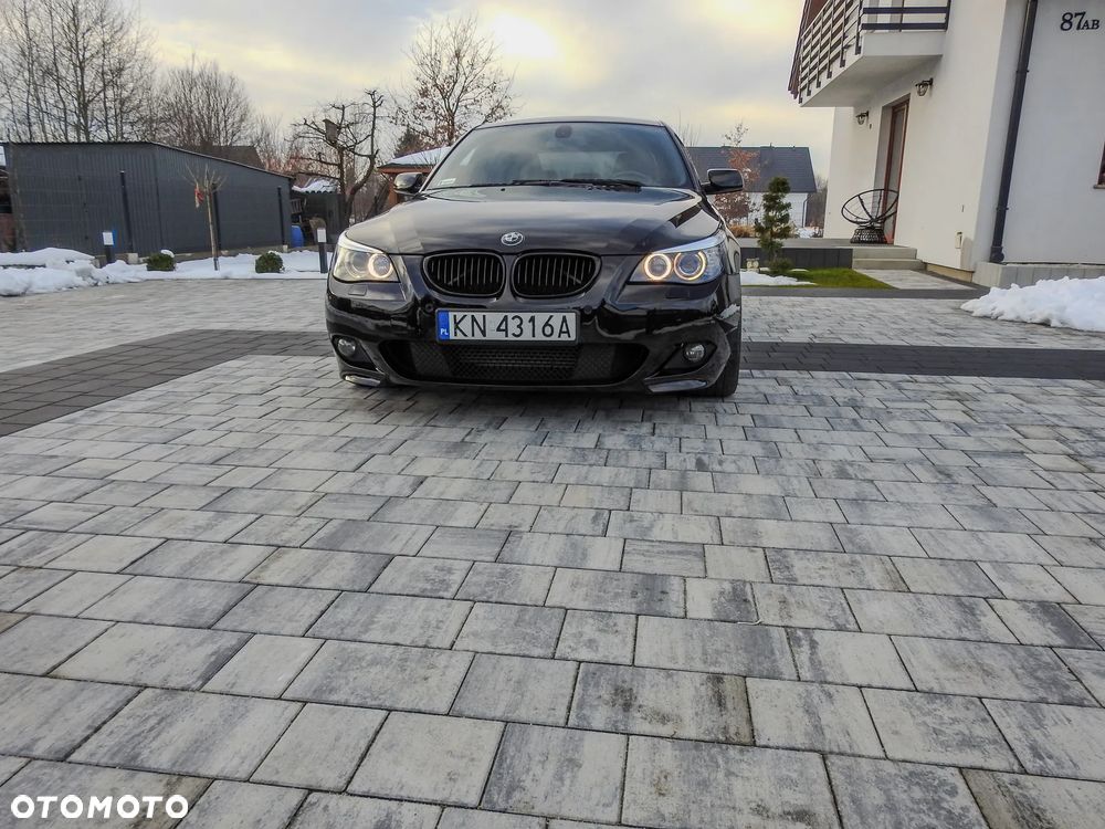BMW Seria 5 525d - 5