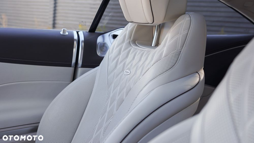 Mercedes-Benz Klasa S 500 Coupe 4-Matic 9G-TRONIC - 30