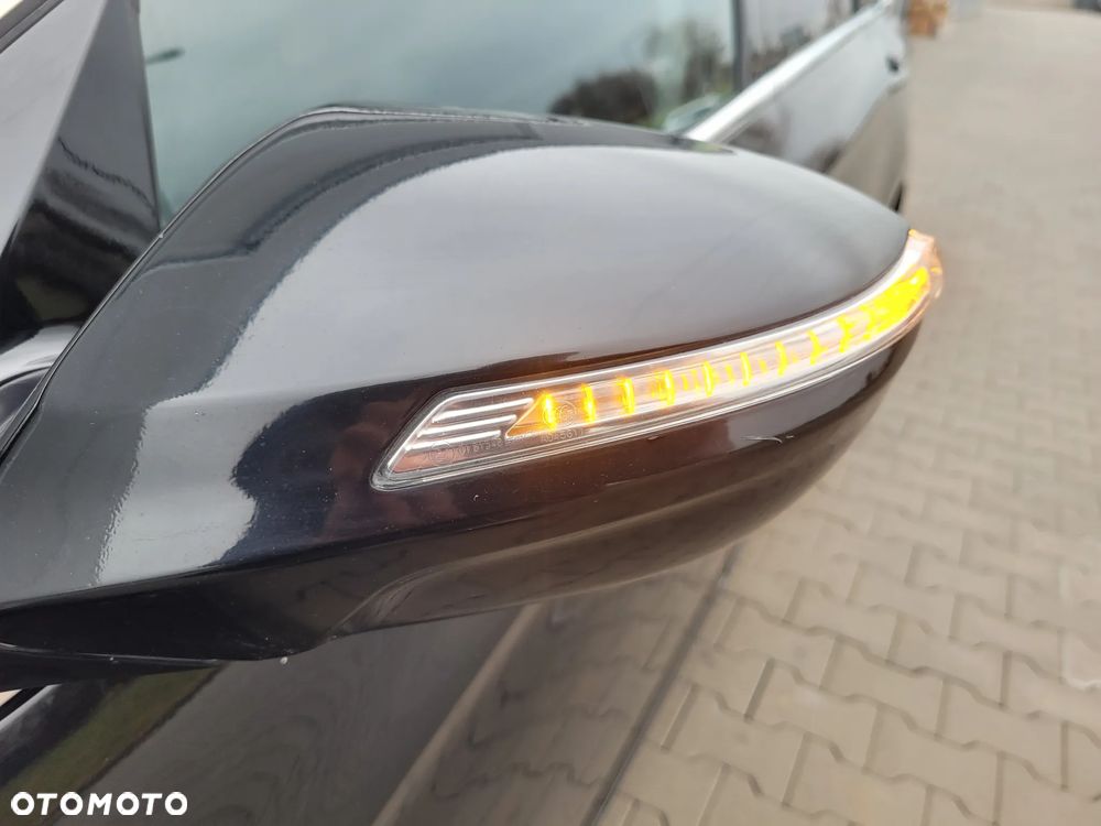 Hyundai i40 i40cw 1.7 CRDi Automatik Fifa World Cup Edition Silver - 18