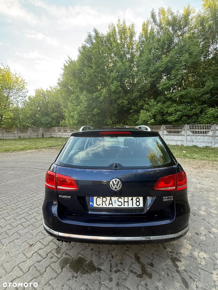 Volkswagen Passat 2.0 TDI Comfortline DSG - 4