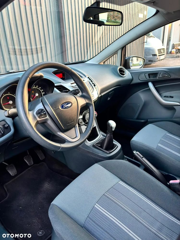 Ford Fiesta 1.25 Titanium EU5 - 18