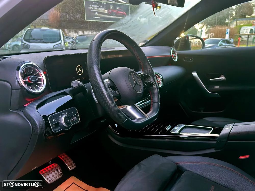 Mercedes-Benz A 250 Limousine e 8G-DCT AMG Line - 2