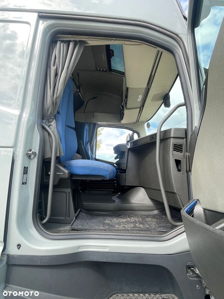 Volvo FH 460 I SAVE GLOBETROTTER - 16