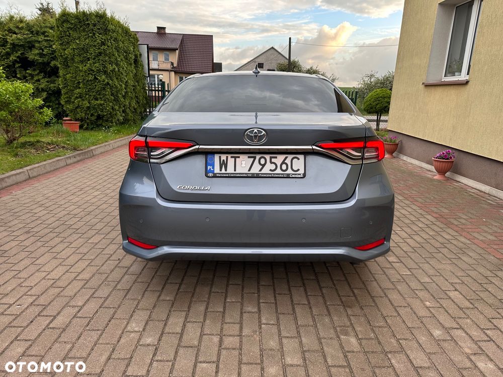 Toyota Corolla 1.6 Executive MS - 3