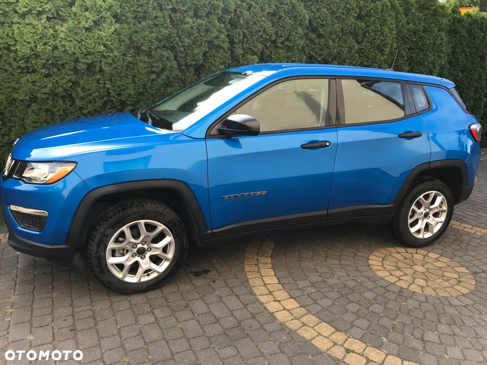 Jeep Compass - 4