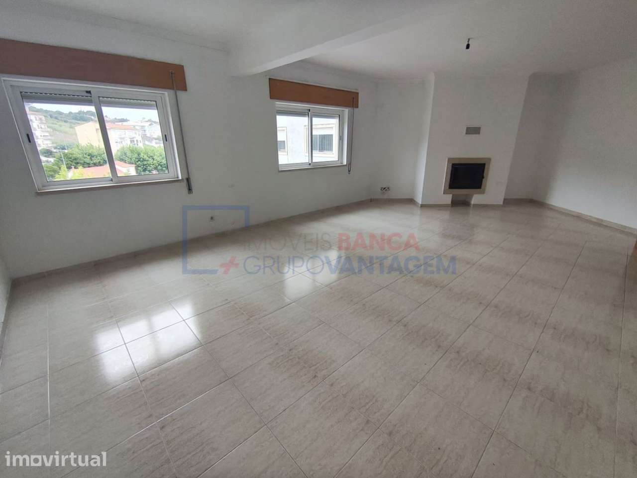 Apartamento T3 com 2 varandas a 2 minutos da Estação de Comboios da... - Grande imagem: 5/25