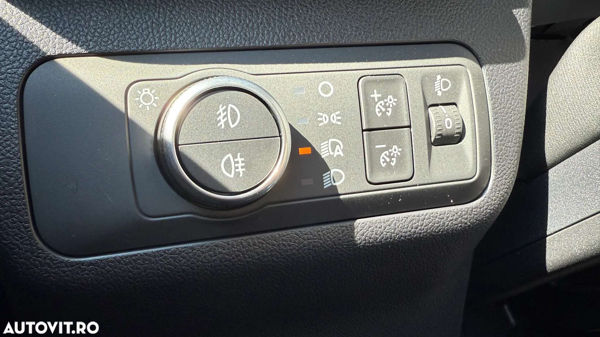 Ford Kuga 1.5 EcoBoost A8 FWD Titanium - 17