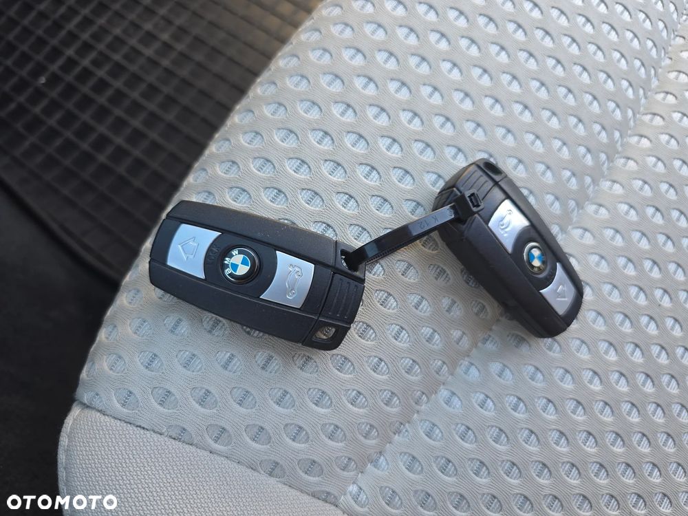 BMW Seria 3 - 33
