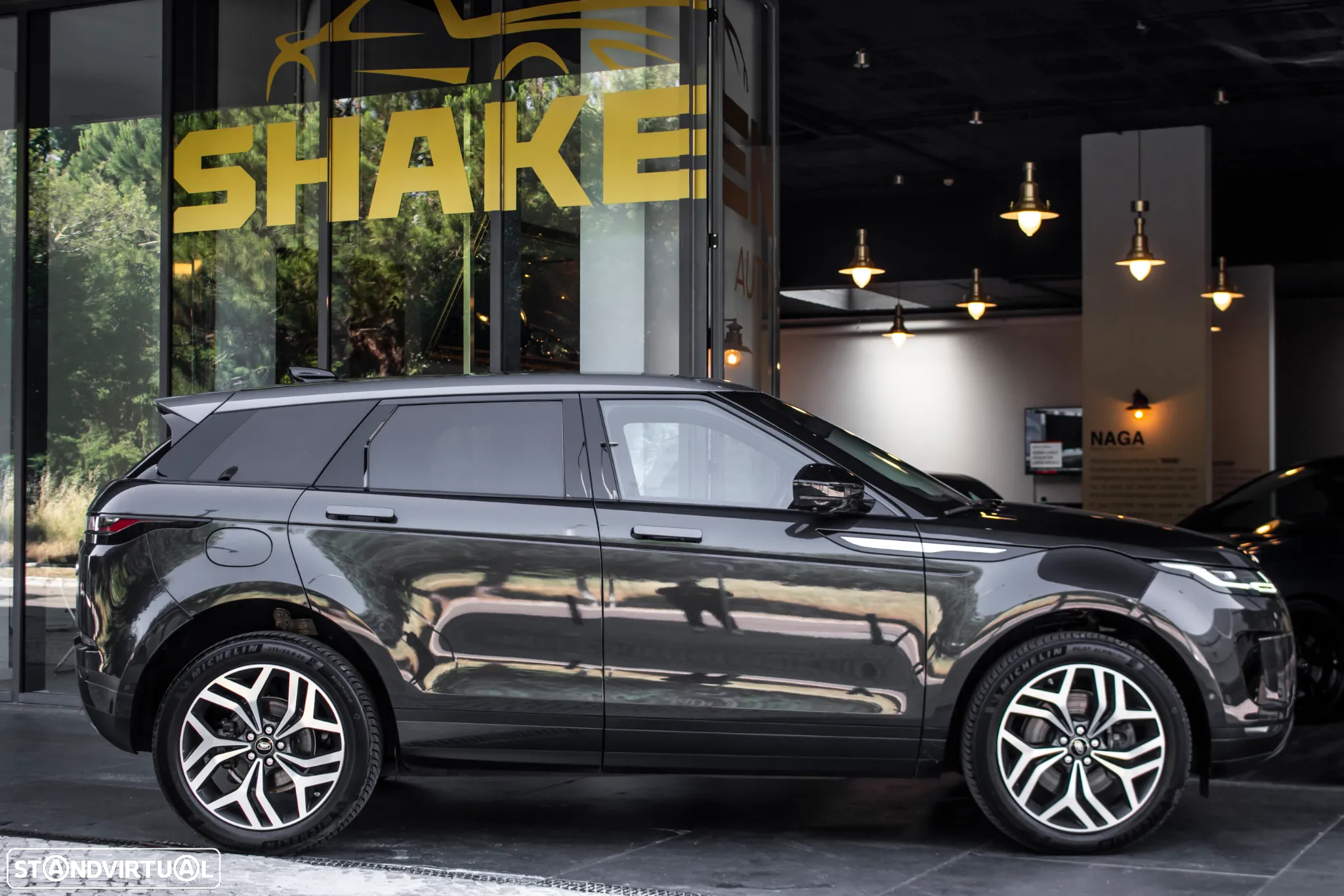 Land Rover Range Rover Evoque 2.0 D180 AWD HSE Auto - 5