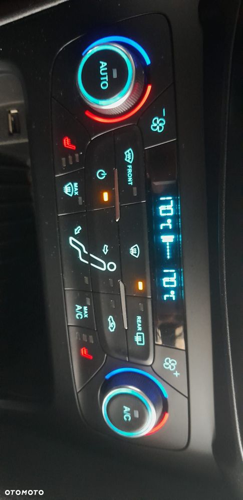 Ford Focus - 27