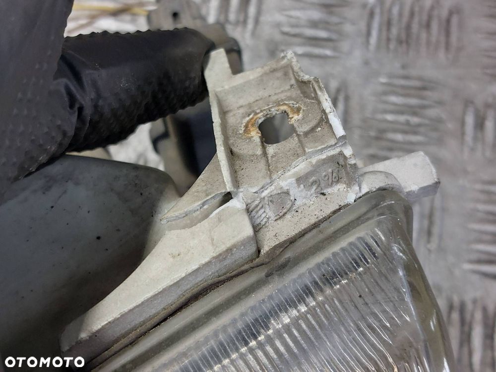 LAMPA LEWY PRZÓD + PRAWY PRZÓD OPEL ASTRA F 90341853 - 8
