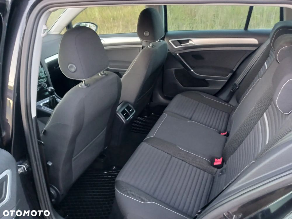 Volkswagen Golf 2.0 BlueTDI Cup - 15