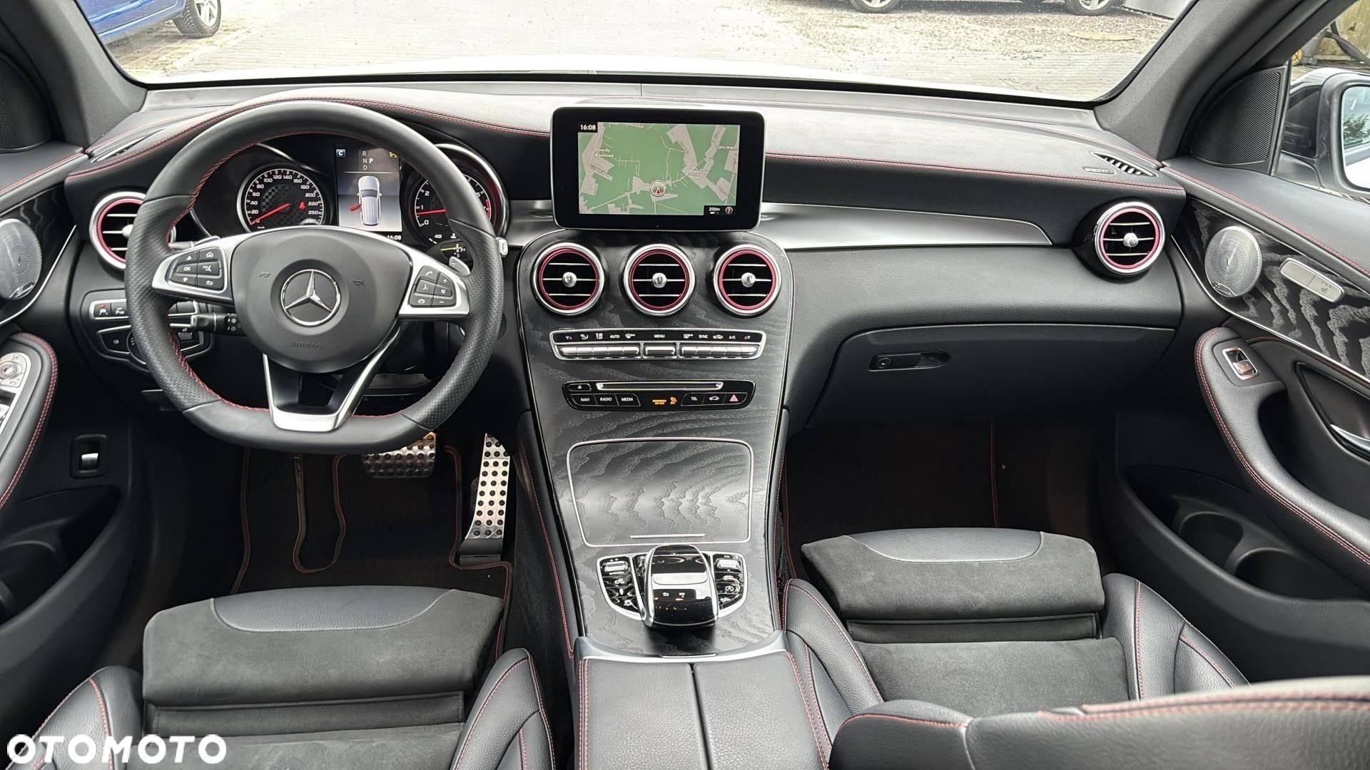 Mercedes-Benz GLC - 17