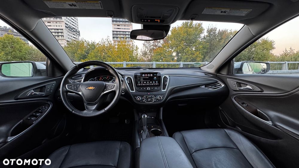 Chevrolet Malibu - 4
