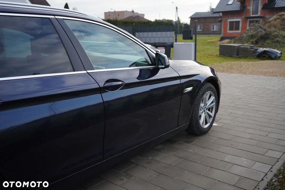BMW Seria 5 520d - 8