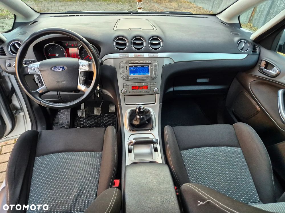 Ford S-Max 2.0 TDCi DPF Ambiente - 16