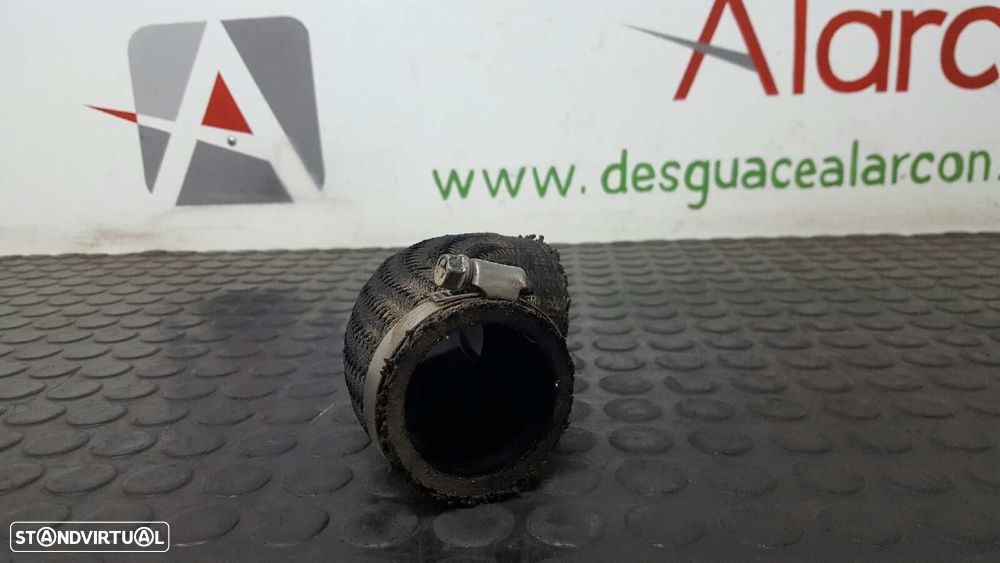 TUBO KIA CARNIVAL II 2.9 CRDI LX - 4