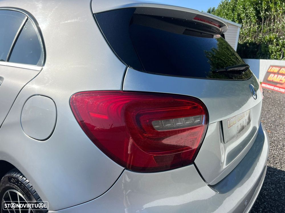 Mercedes-Benz A 180 d AMG Line - 28