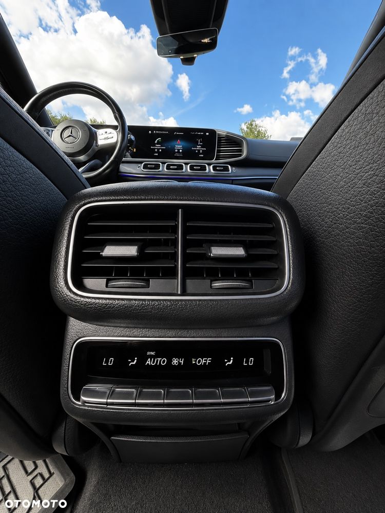 Mercedes-Benz GLS - 10