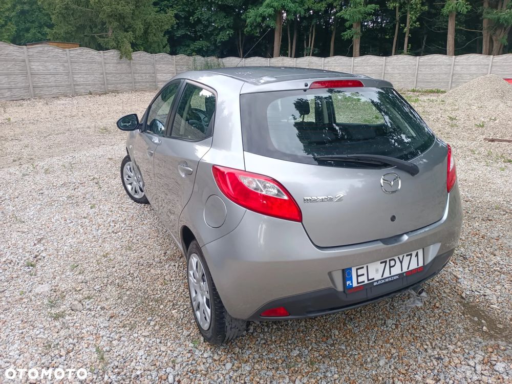 Mazda 2 - 12