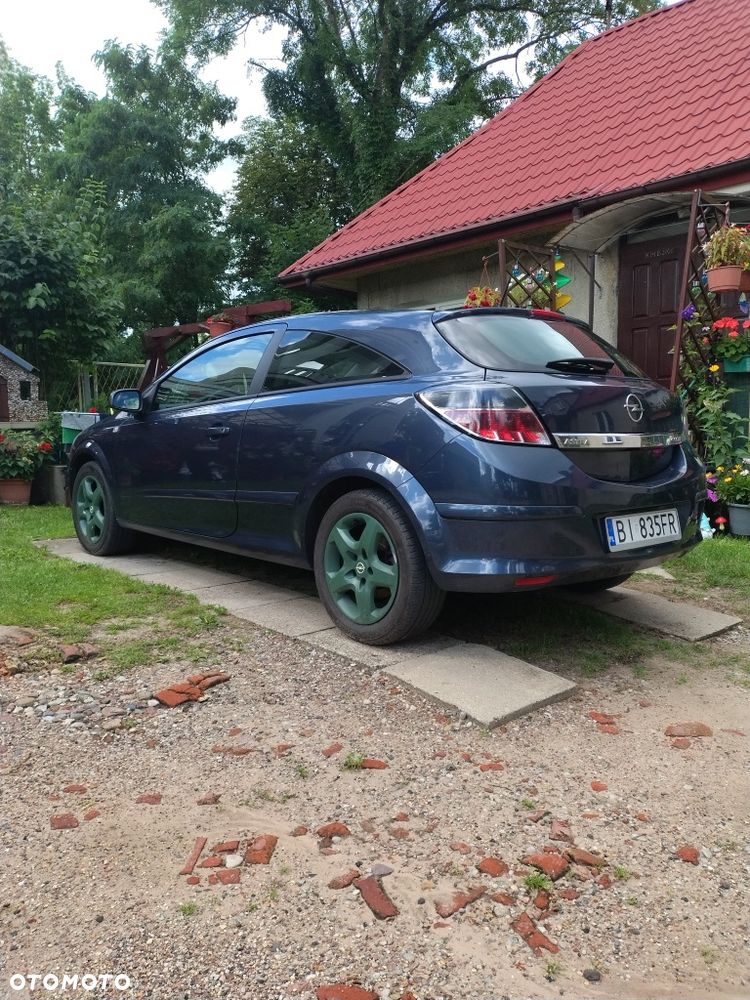 Opel Astra 2008 photo 3