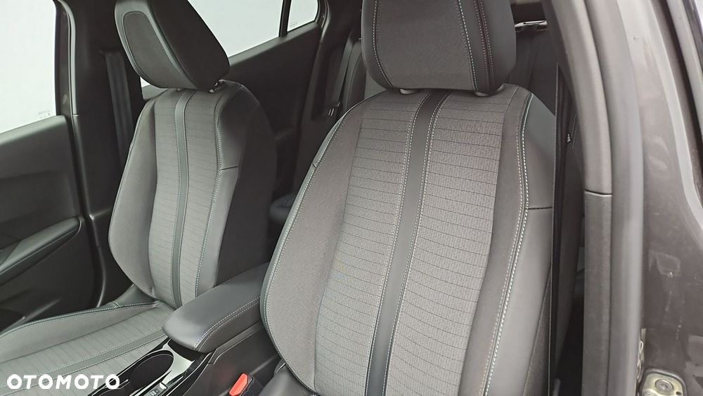 Peugeot 2008 1.2 PureTech Allure Pack S&S EAT8 - 11