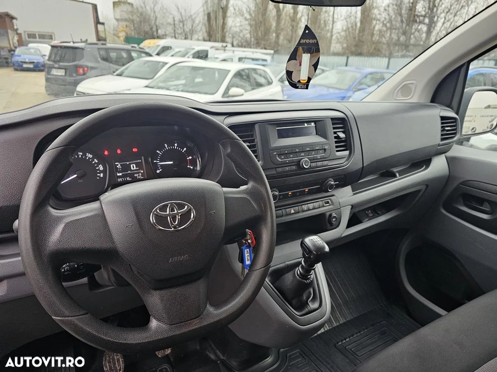 Toyota Proace 1.5 D-4D 120CP 8+1 L2H1 Base+ - 9