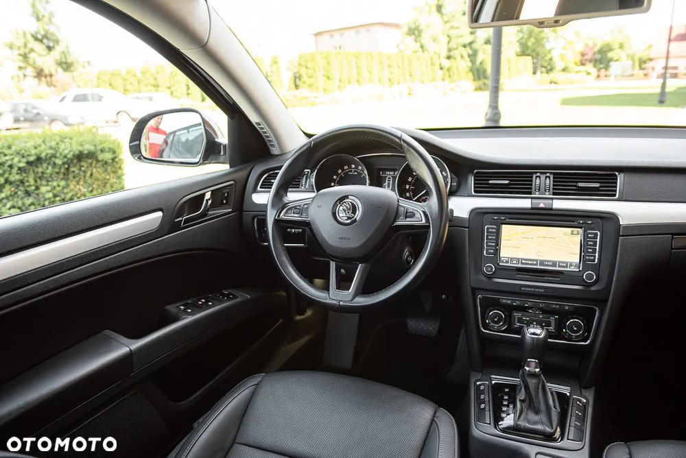 Skoda Superb 2.0 TDI Green tec 4x4 DSG Elegance - 25