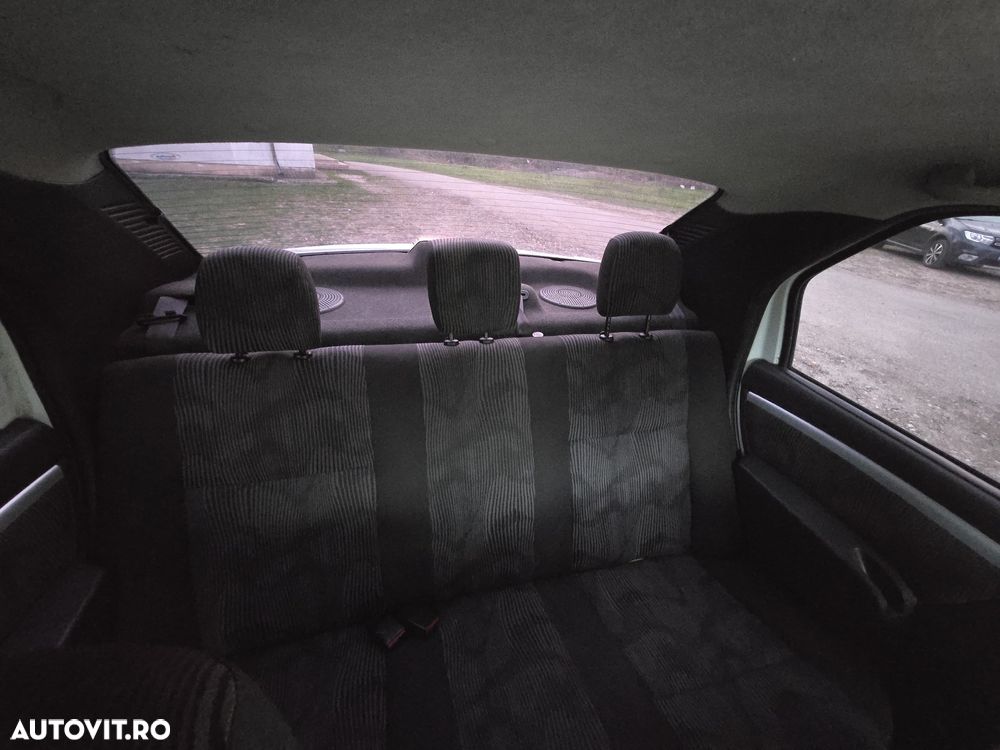 Dacia Logan 1.2 Laureate - 16