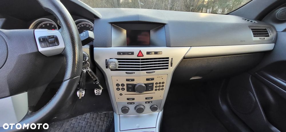 Opel Astra 1.8 Edition Plus - 17