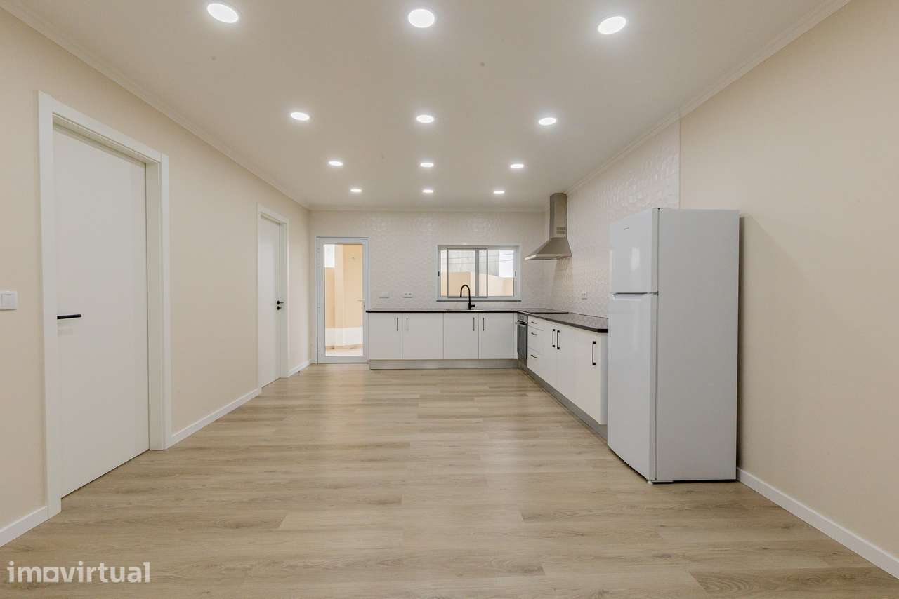Apartamento T2 com vistas para o campo em Arrifes - Grande imagem: 2/12