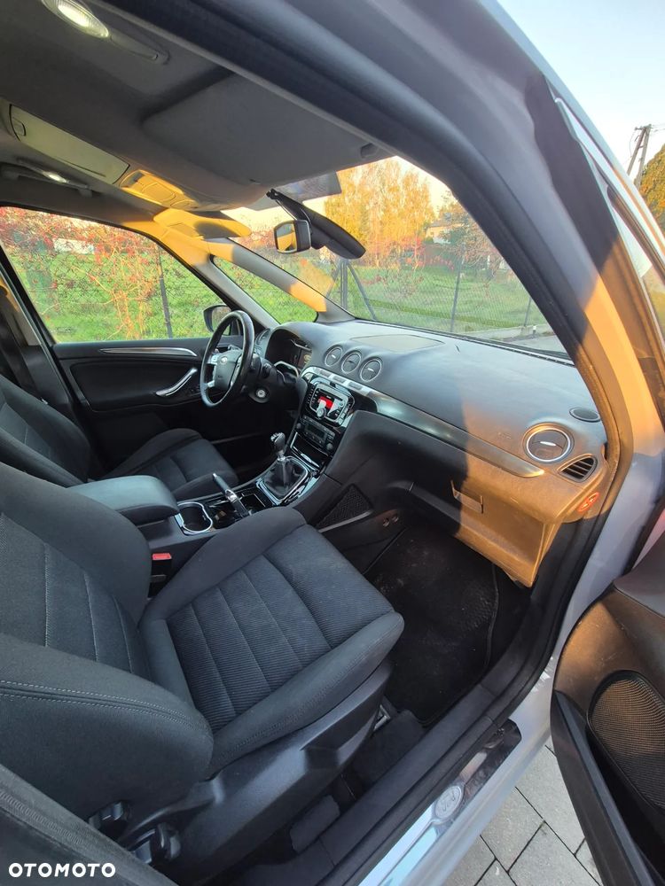 Ford S-Max - 8