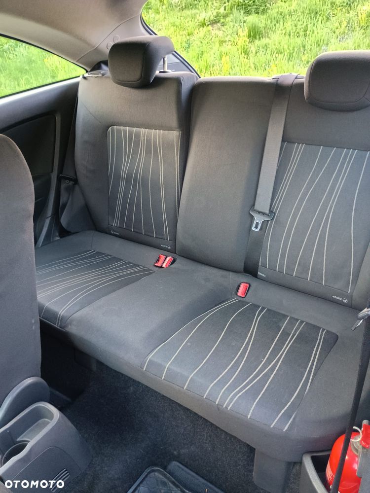 Opel Corsa 1.2 16V Enjoy - 12