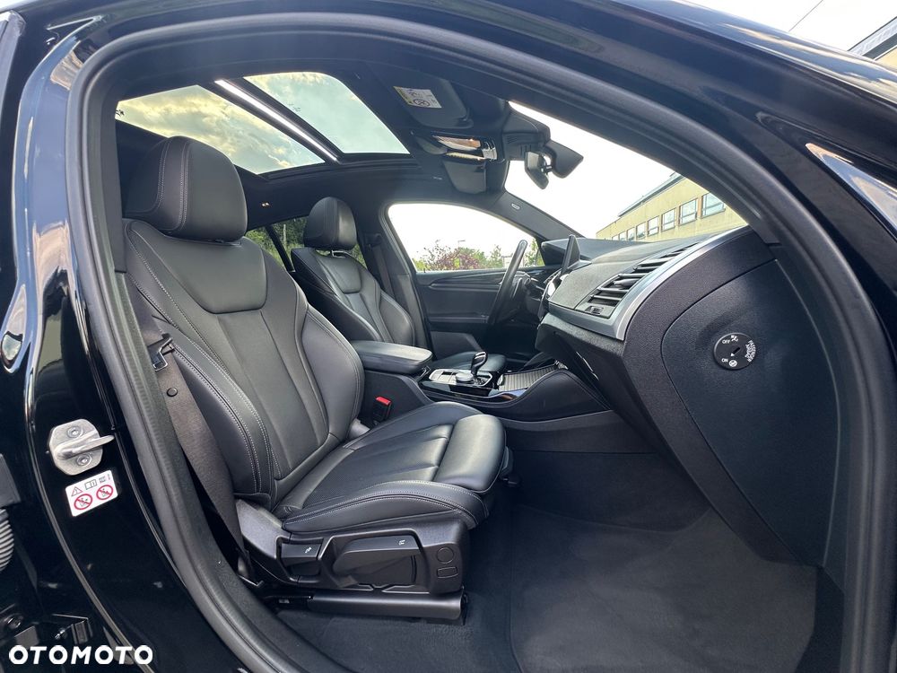 BMW X4 xDrive20d xLine - 24