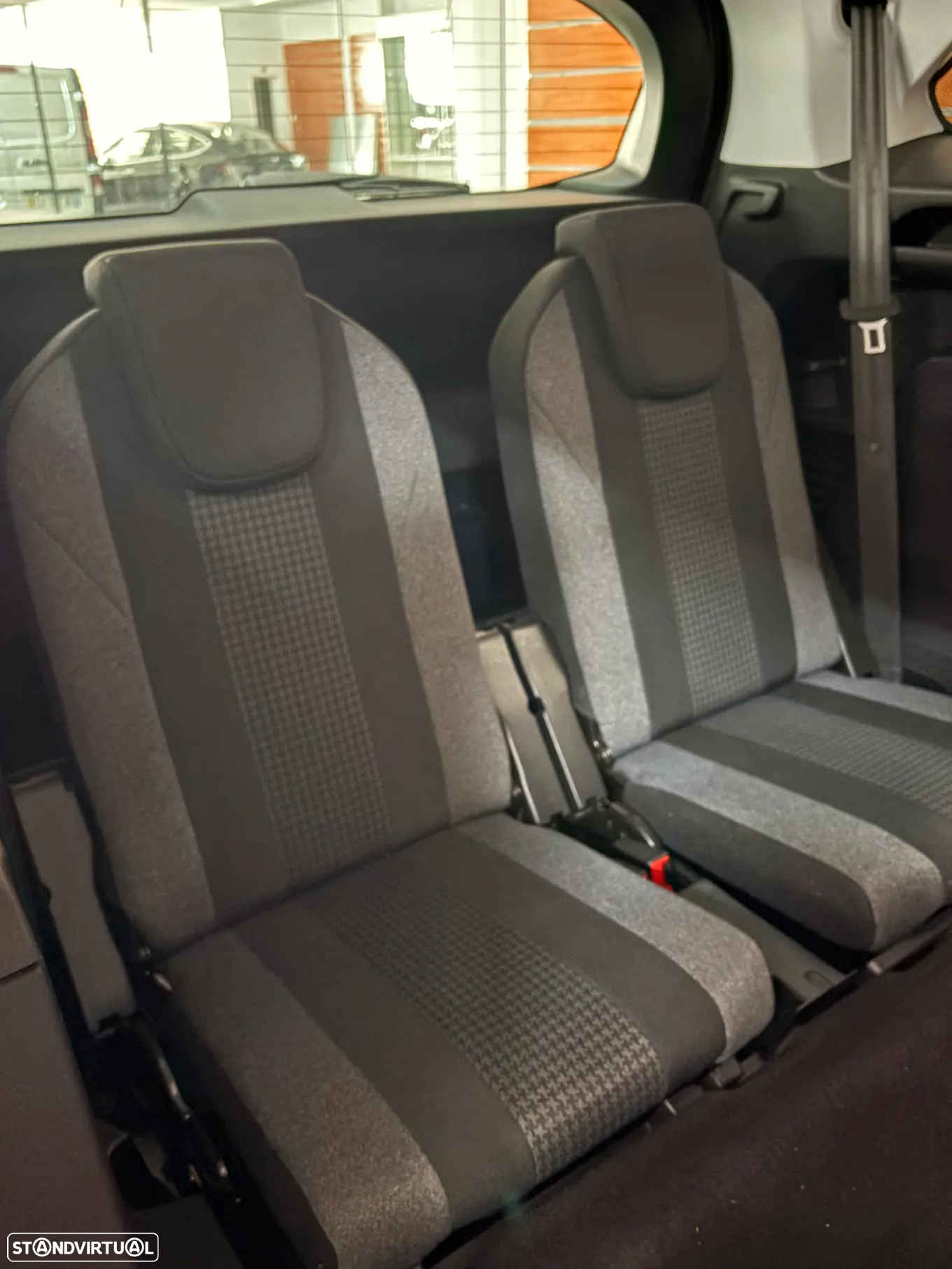 Peugeot 5008 1.5 BlueHDi Active Pack EAT8 - 13