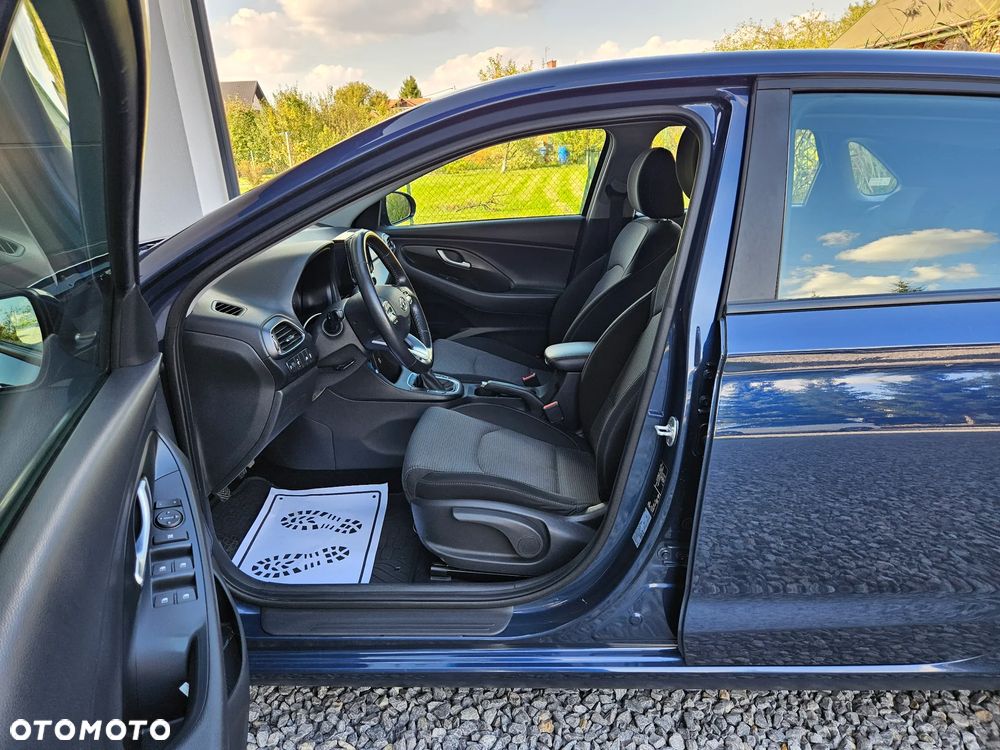 Hyundai i30 1.4 Classic + - 19