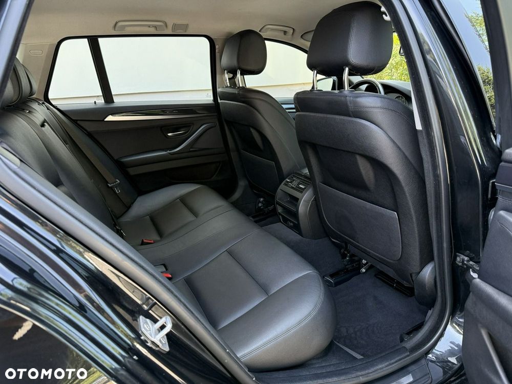 BMW Seria 5 530d Sport-Aut - 26