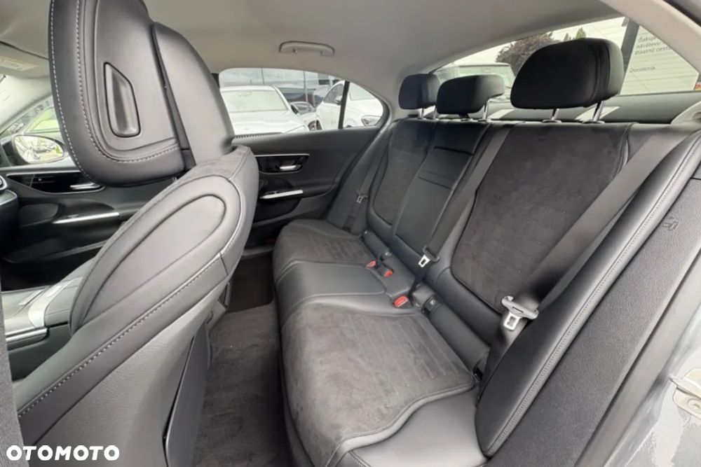 Mercedes-Benz Klasa C 180 mHEV Avantgarde - 15