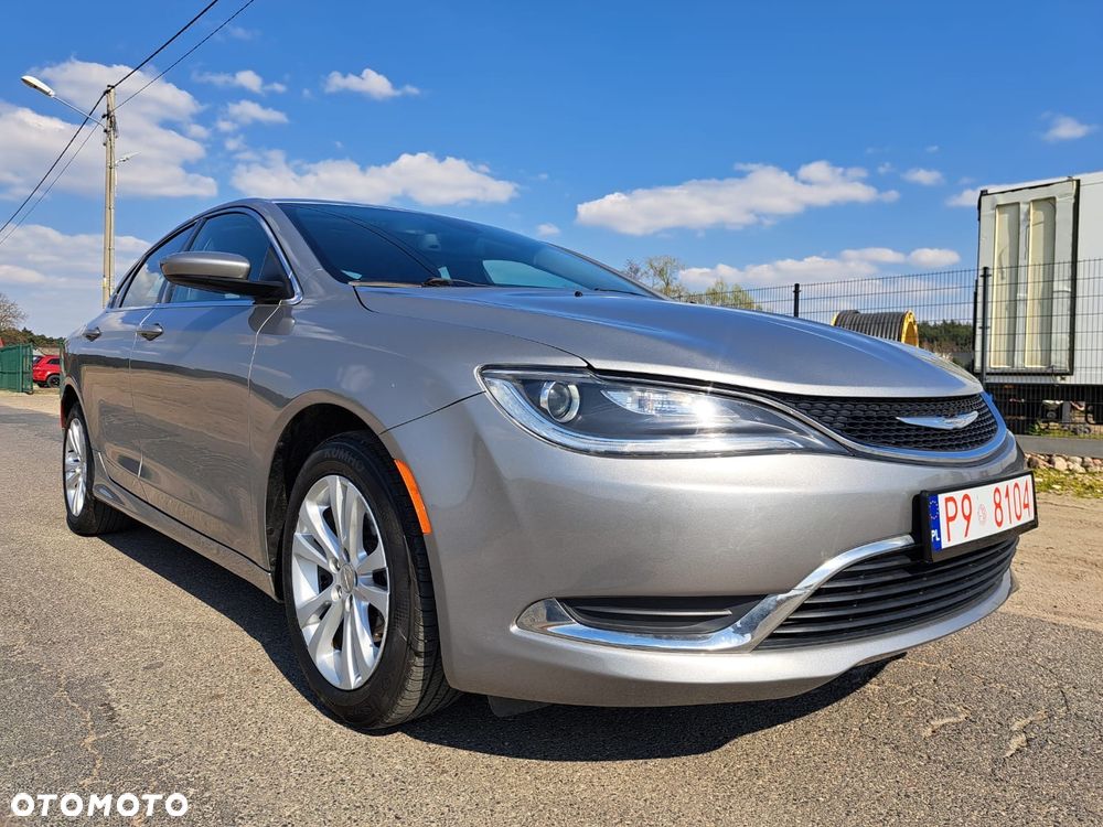 Chrysler 200 - 6