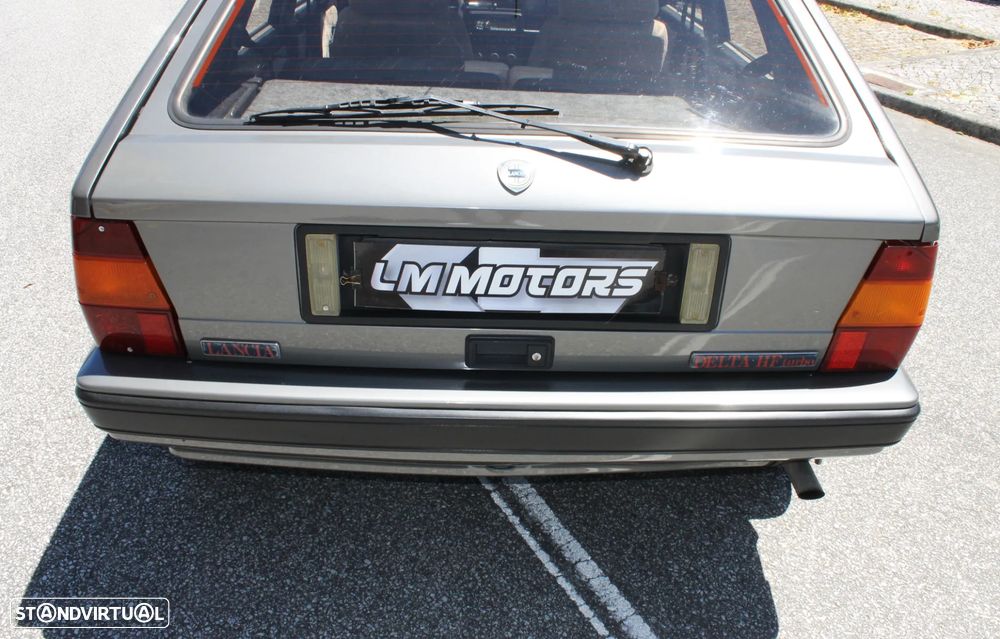 Lancia Delta 1.6 HF Turbo - 17