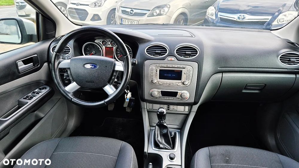 Ford Focus 1.8 FF Platinium X - 34
