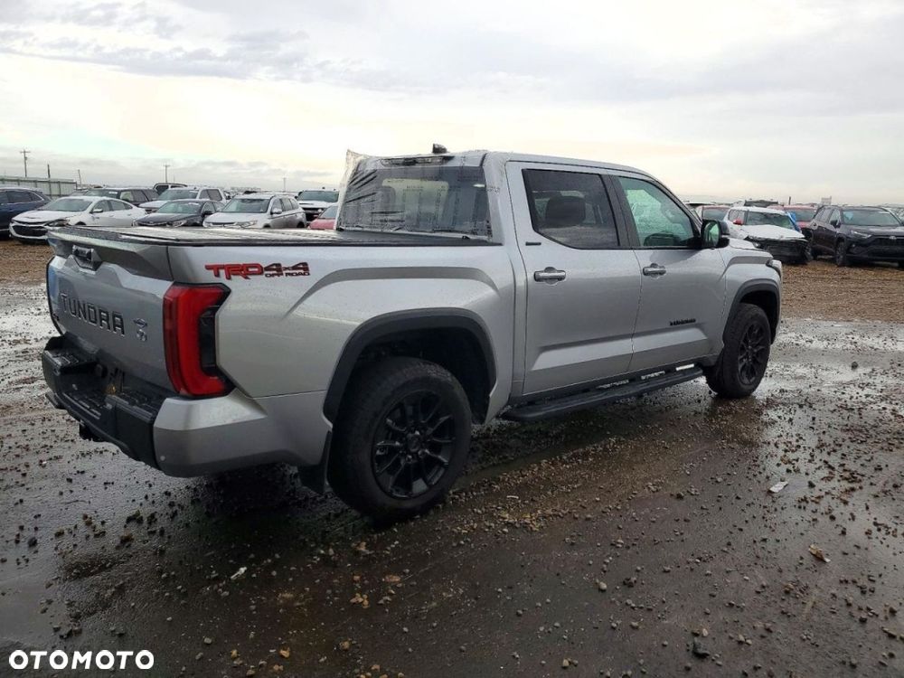 Toyota Tundra - 4